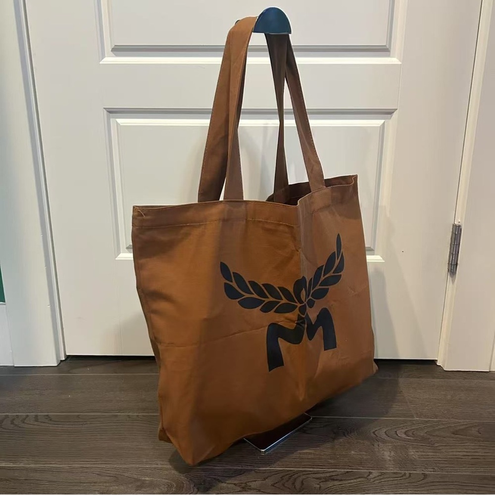 MCM  perfume gift Tote Bag - Picture 4 of 10